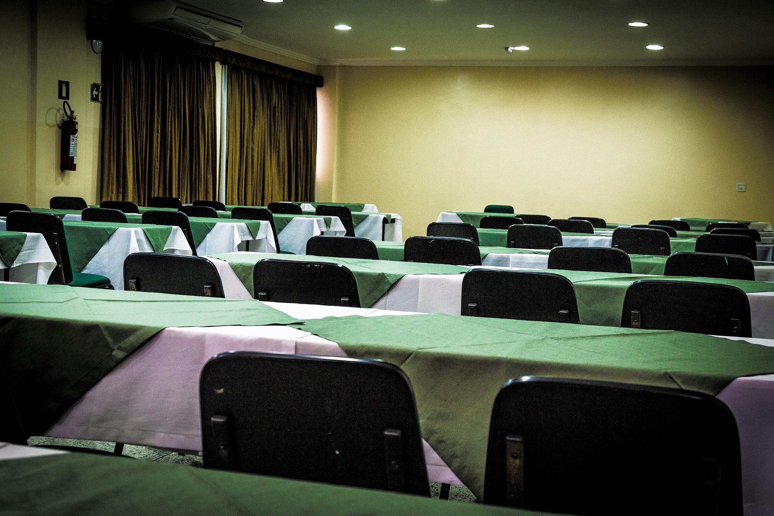 Hotel Golden Park Uberaba By Nacional Inn Exterior photo