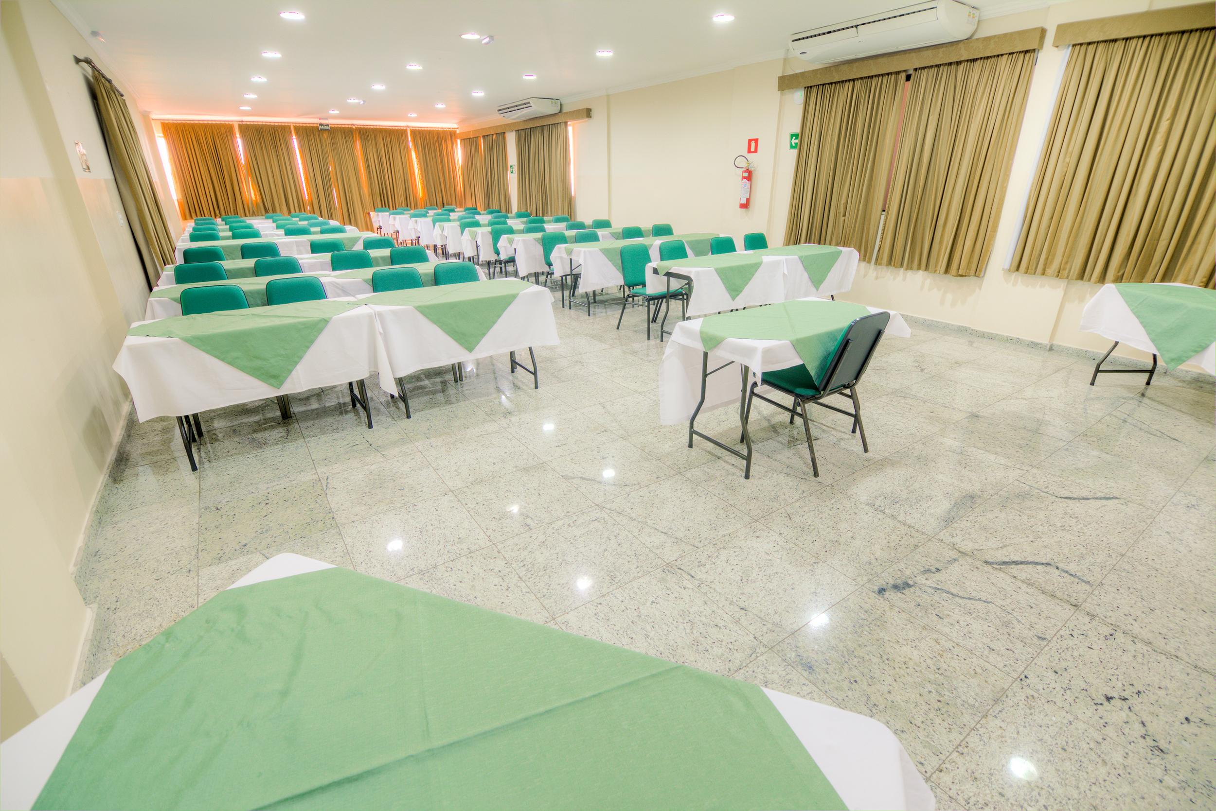 Hotel Golden Park Uberaba By Nacional Inn Exterior photo